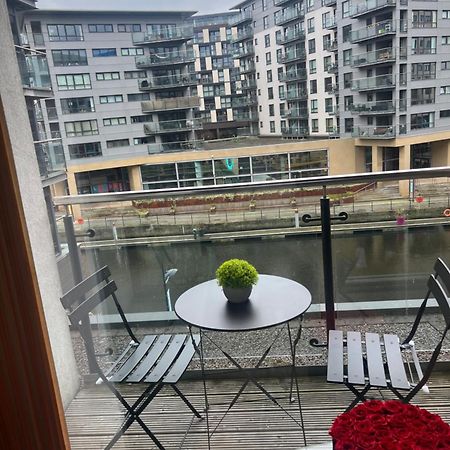 Clarance Docks Apartment Leeds  Luaran gambar