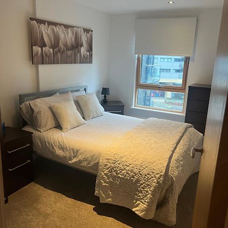Clarance Docks Apartment Leeds  Luaran gambar