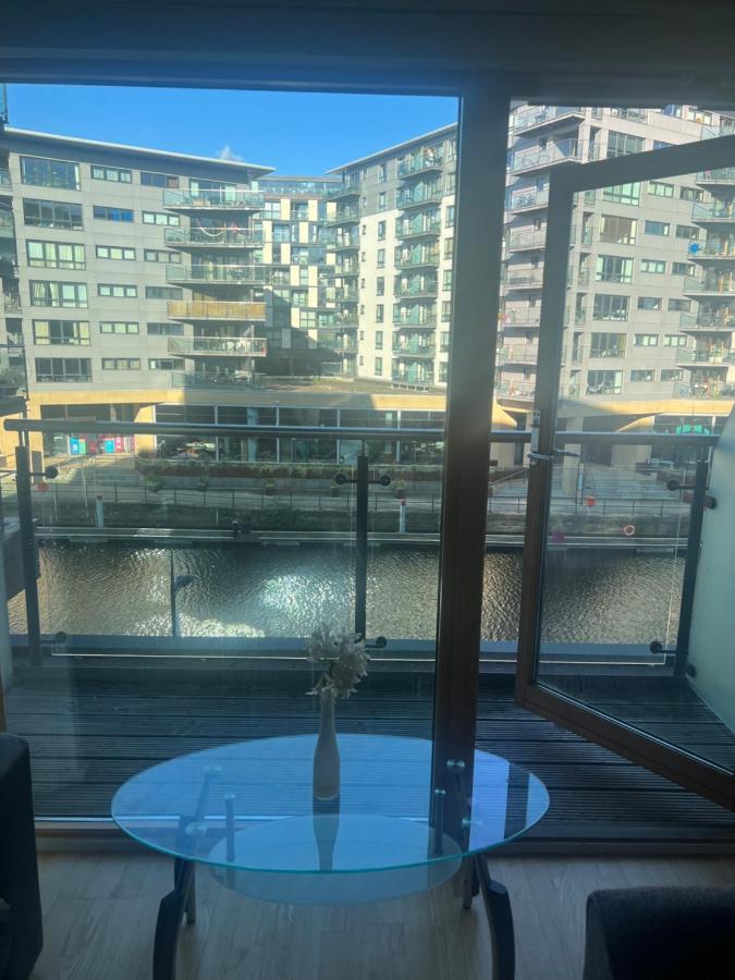 Clarance Docks Apartment Leeds  Luaran gambar